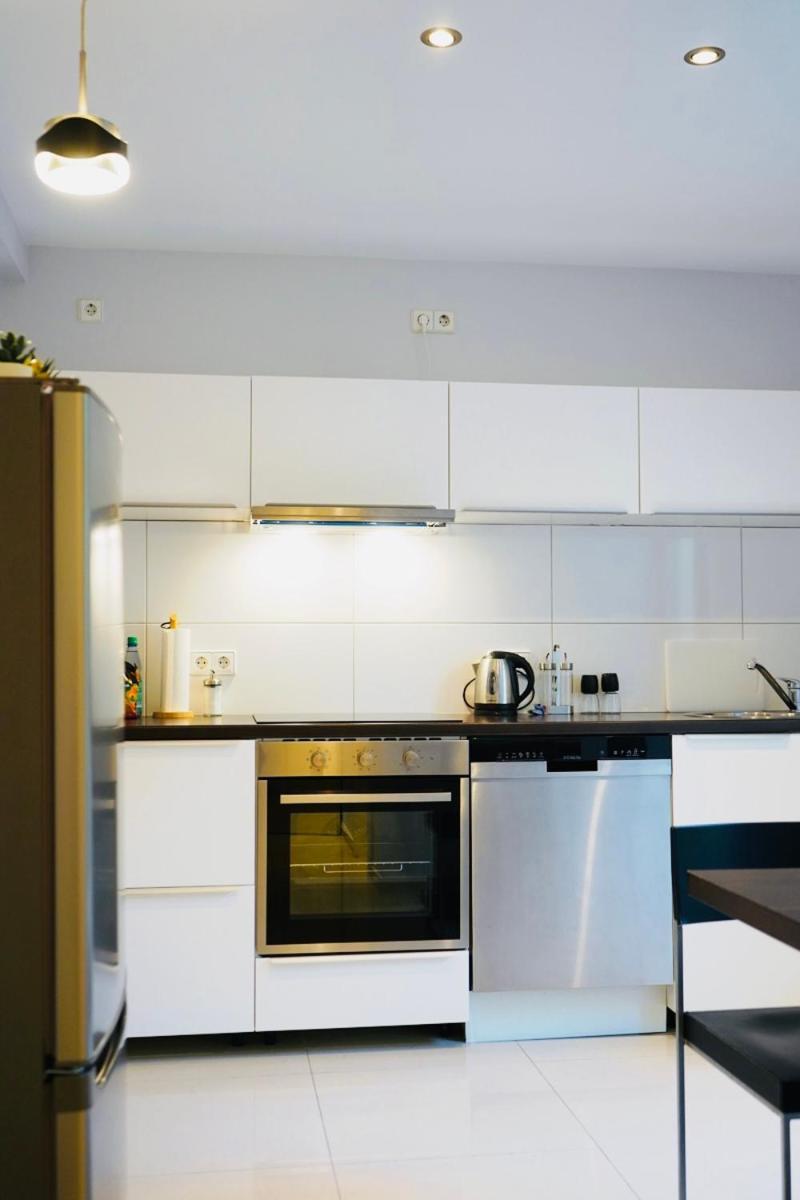 Haus Im Gruenen Fuer 6 Personen-3 Schlafzimmer- 3 Baedern -Waschmaschine-Grosse Terrasse- Vollausgestattete Kueche Волфсбург Екстериор снимка